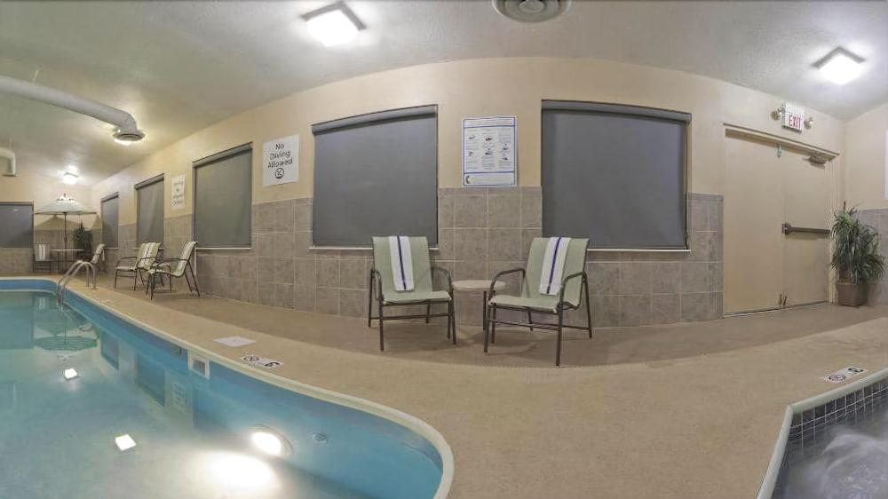 Holiday Inn Express & Suites Ashtabula-Geneva By Ihg Austinburg Extérieur photo