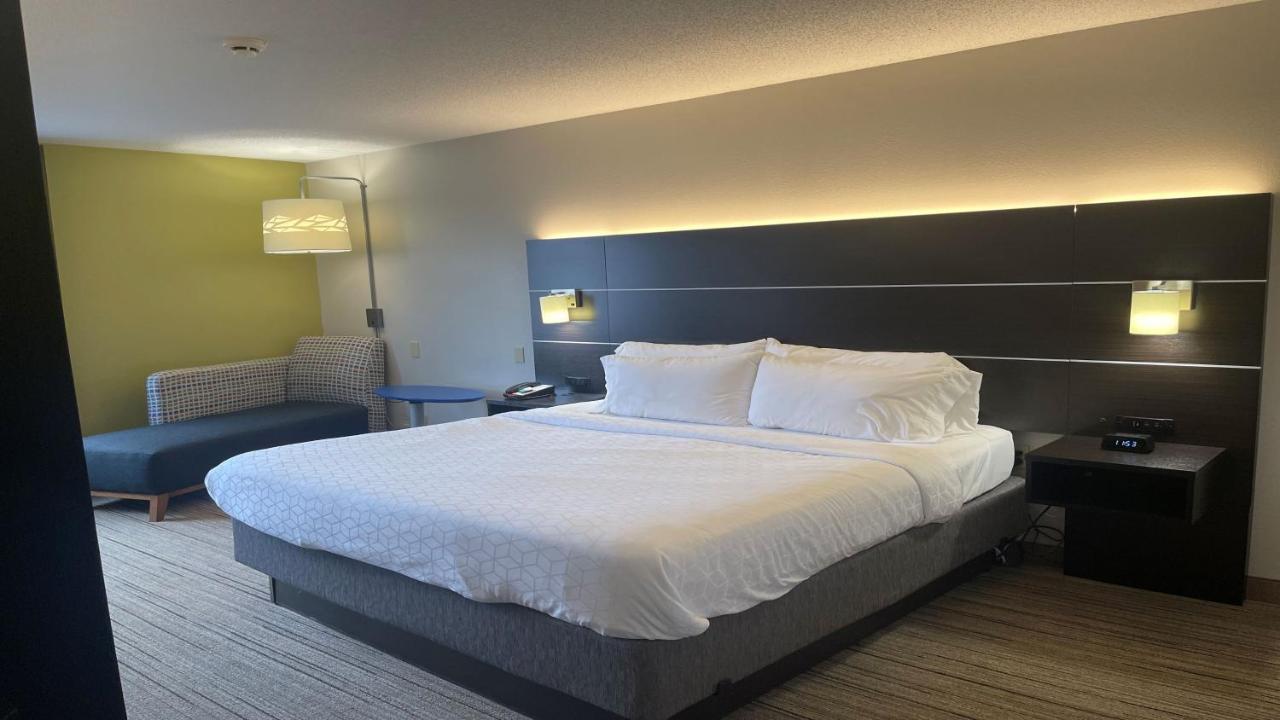 Holiday Inn Express & Suites Ashtabula-Geneva By Ihg Austinburg Extérieur photo