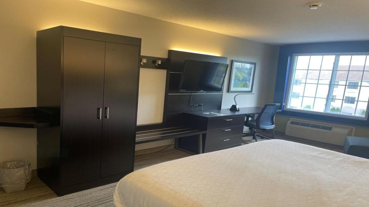 Holiday Inn Express & Suites Ashtabula-Geneva By Ihg Austinburg Extérieur photo