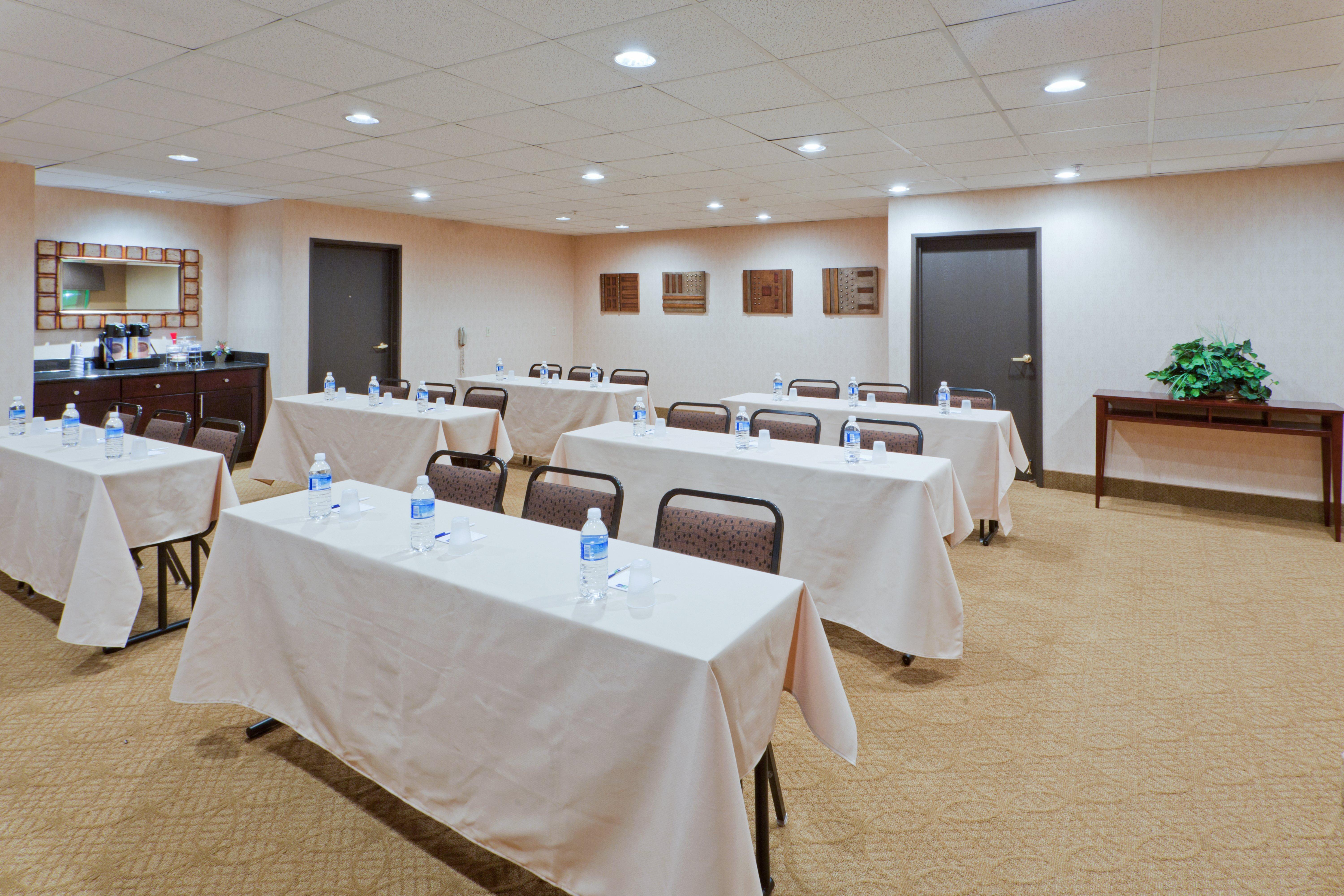 Holiday Inn Express & Suites Ashtabula-Geneva By Ihg Austinburg Extérieur photo